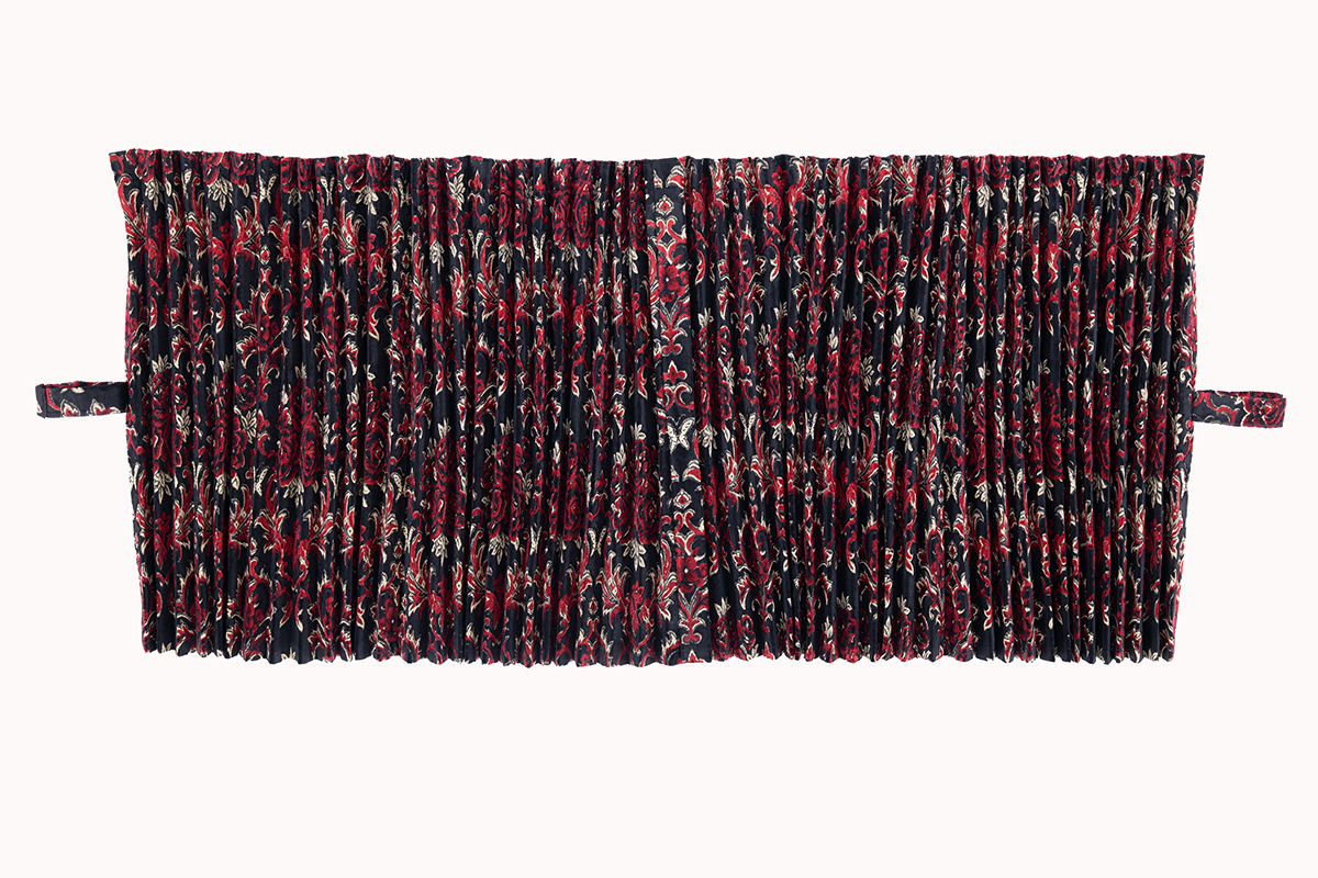 金華山仮眠カーテン トラック用】大量生産により低価格を実現  