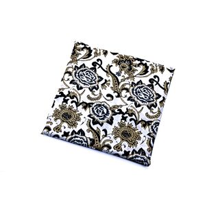 モンブランローズ　座布団　　ホワイト