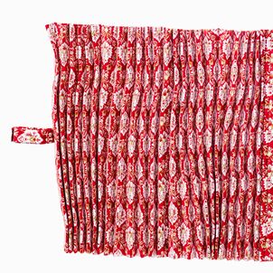 新格子 ルームカーテン　プリーツ レッド